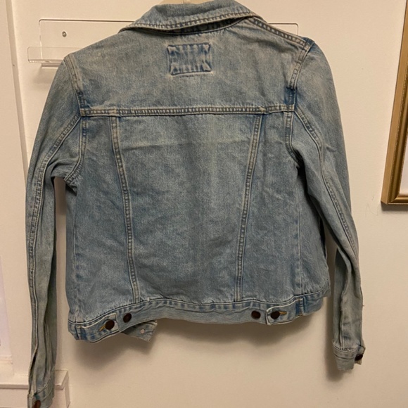 Jean jacket. Size small - Picture 2 of 2